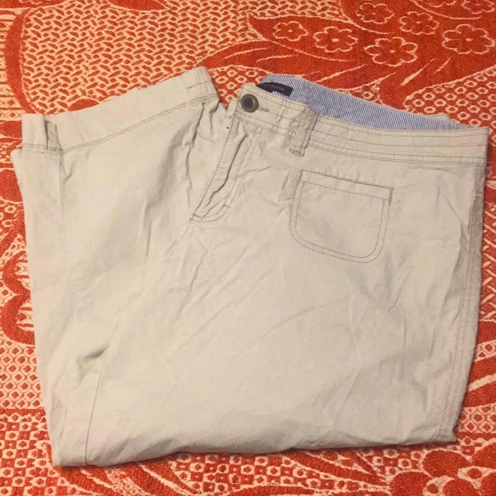 Women’s Tommy Hilfiger Khaki Cargo Capris (18)